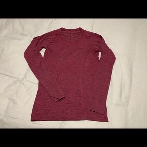 Lululemon Swiftly in Maroon, 8, EUC